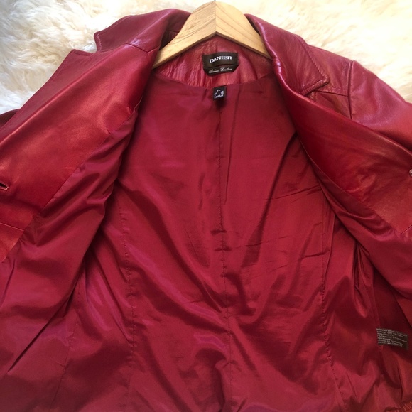 Red leather jacquet - Picture 5 of 6